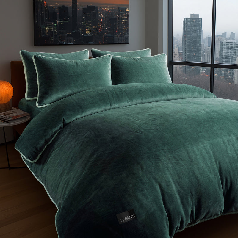 The Kefalonia Ultra-Soft Velvet Bedding Set